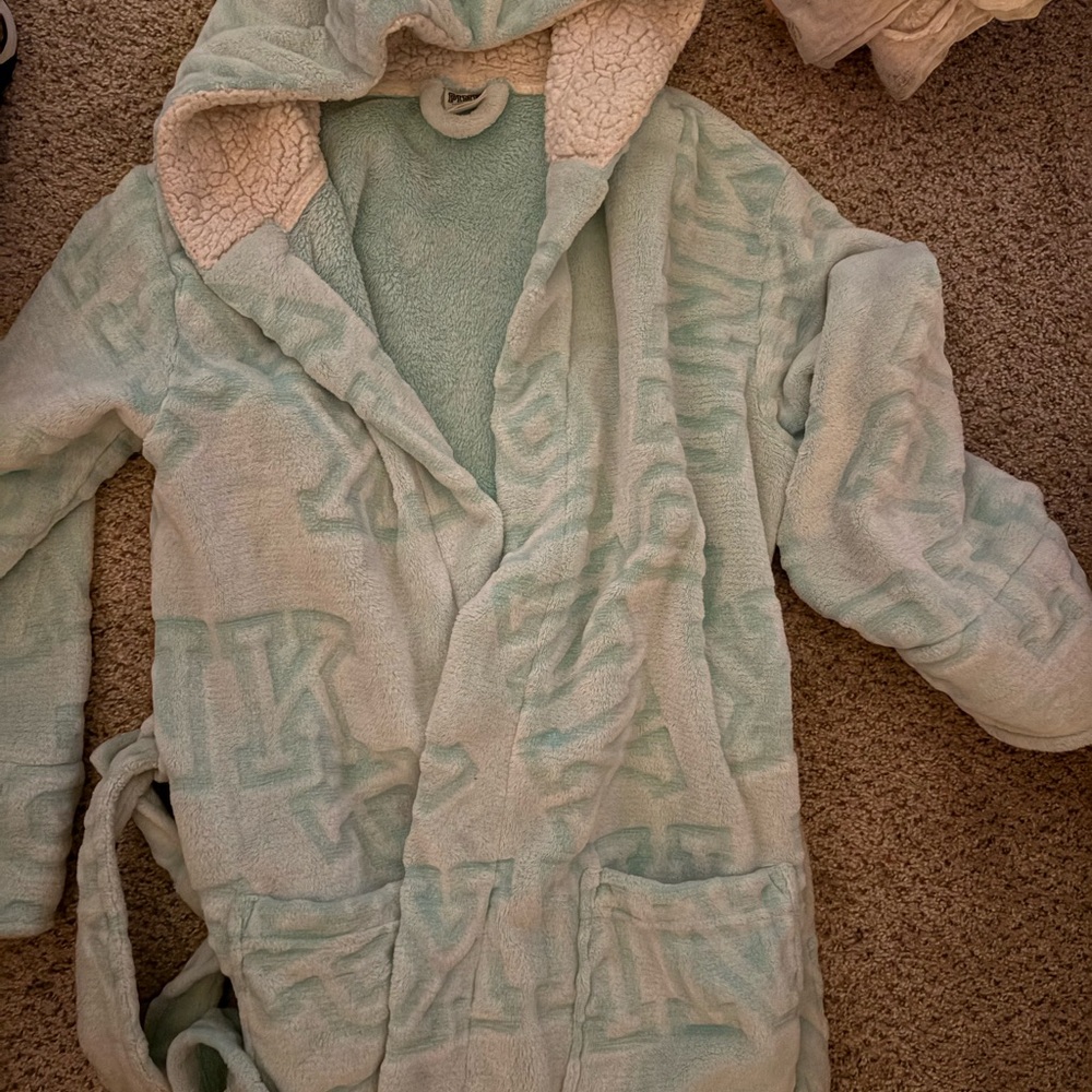 PINK Victoria's Secret Light Blue Plush Robe